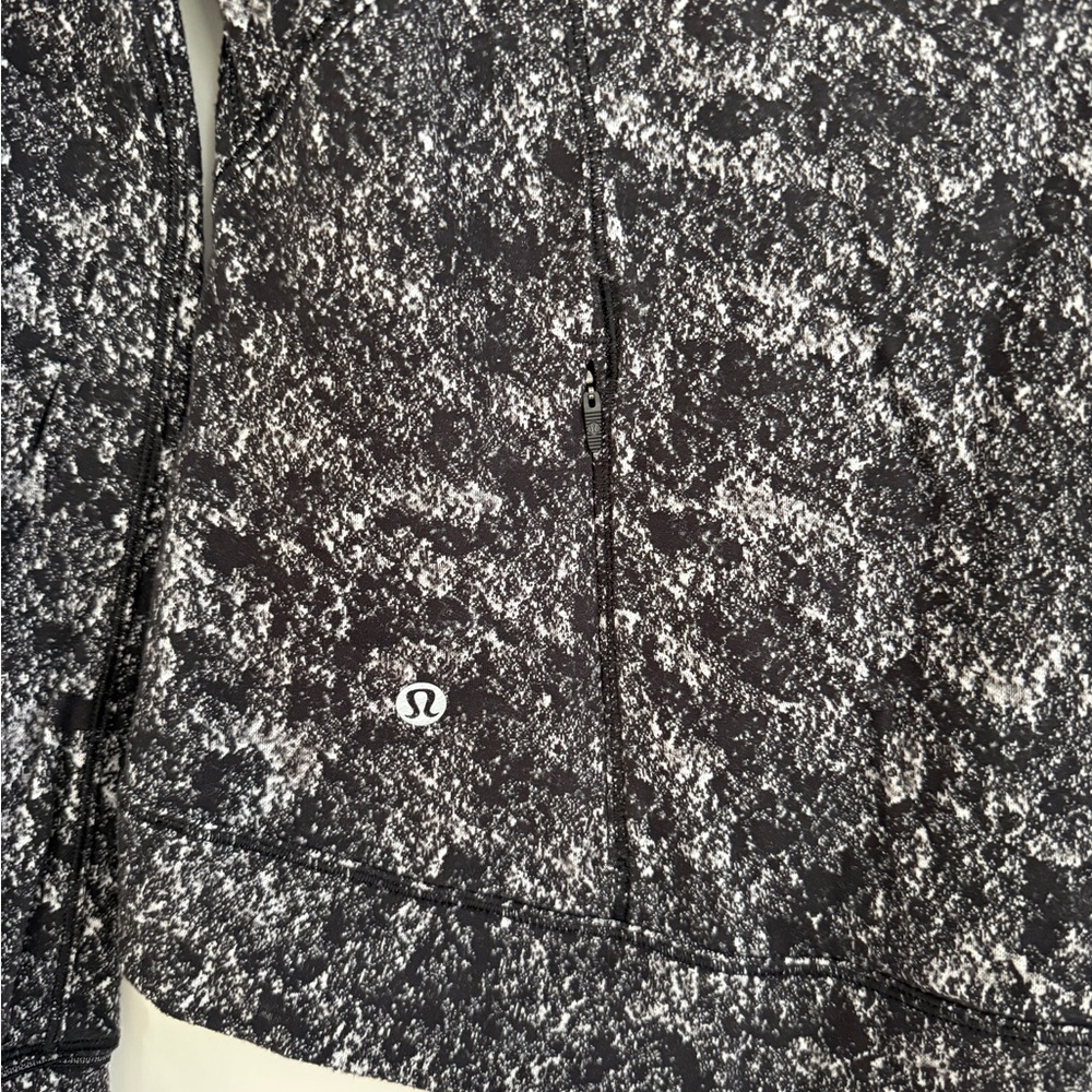 Lululemon - Outrun the Elements Pullover - image 6